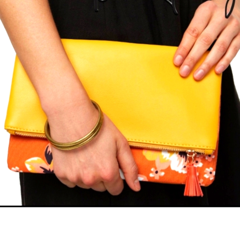 NWOT Rachel Pally clutch